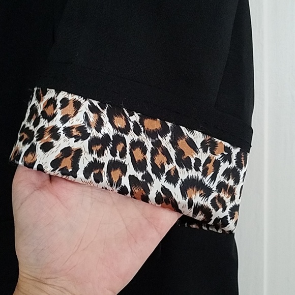 💗 3 for $20 Black blazer - Picture 4 of 5